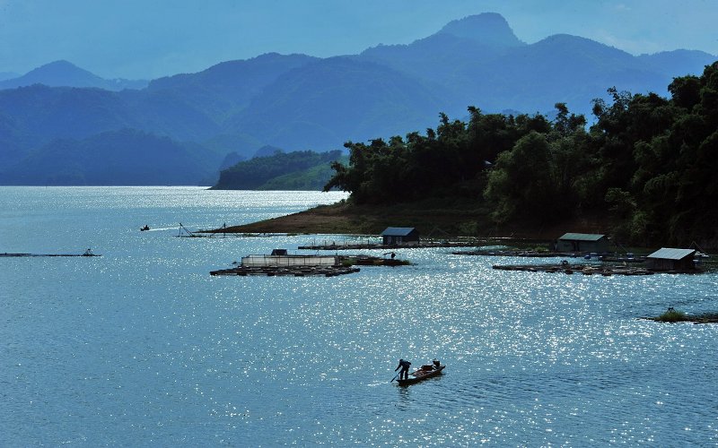 Soạn văn vẻ đẹp của Sông Đà